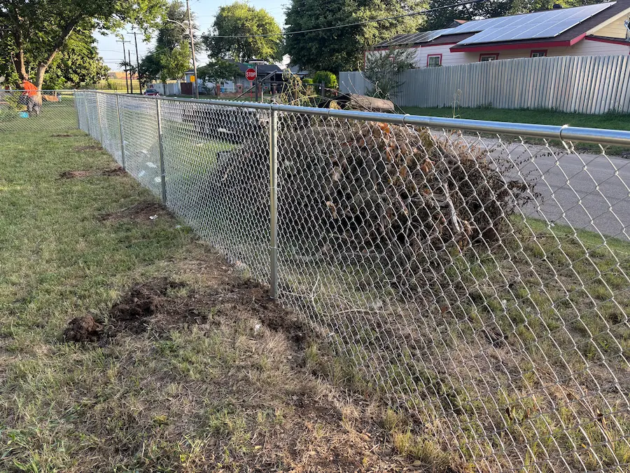 Chain Link Fence installation in Fort Worth